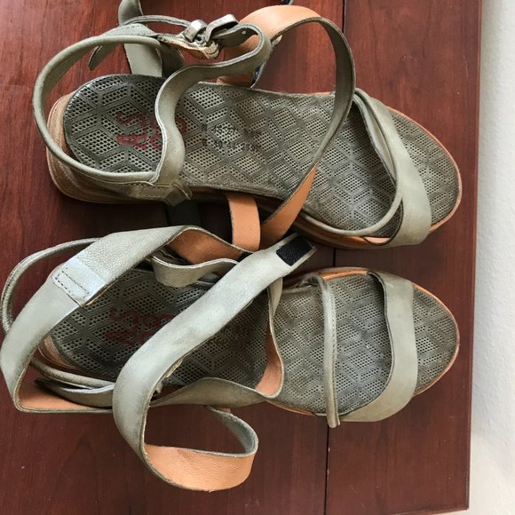 Free People Lourdes Sandals - Picture 15 of 15